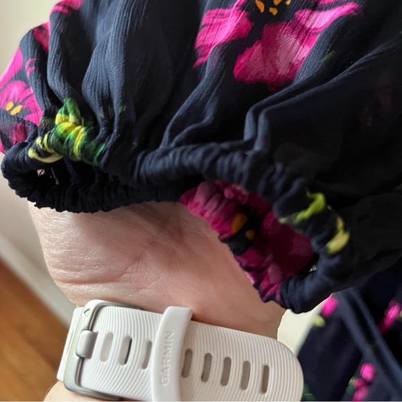 DKNY Printed Pleated Faux-Wrap Dress Navy with Pink Floral Size 8 - Picture 12 of 14